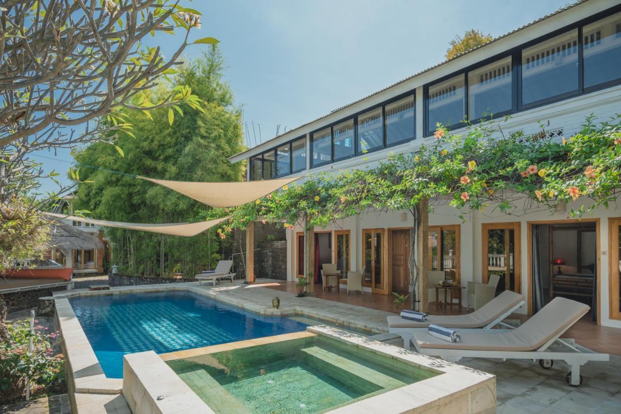 Villa Dinding Batu Singaraja Exterior foto