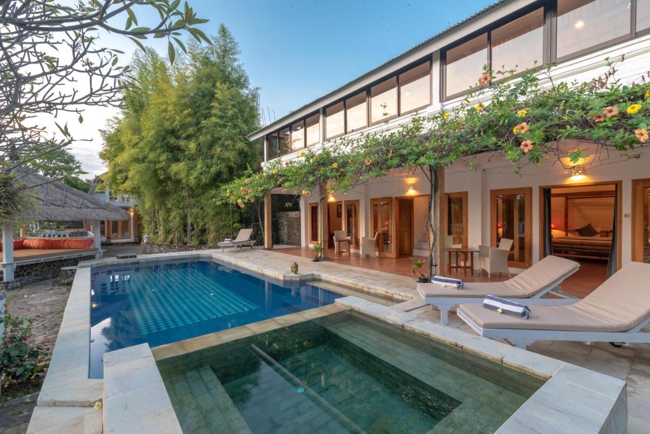 Villa Dinding Batu Singaraja Exterior foto